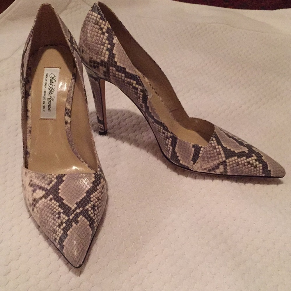 Fierce snake patterned Saks Fifth Avenue pumps